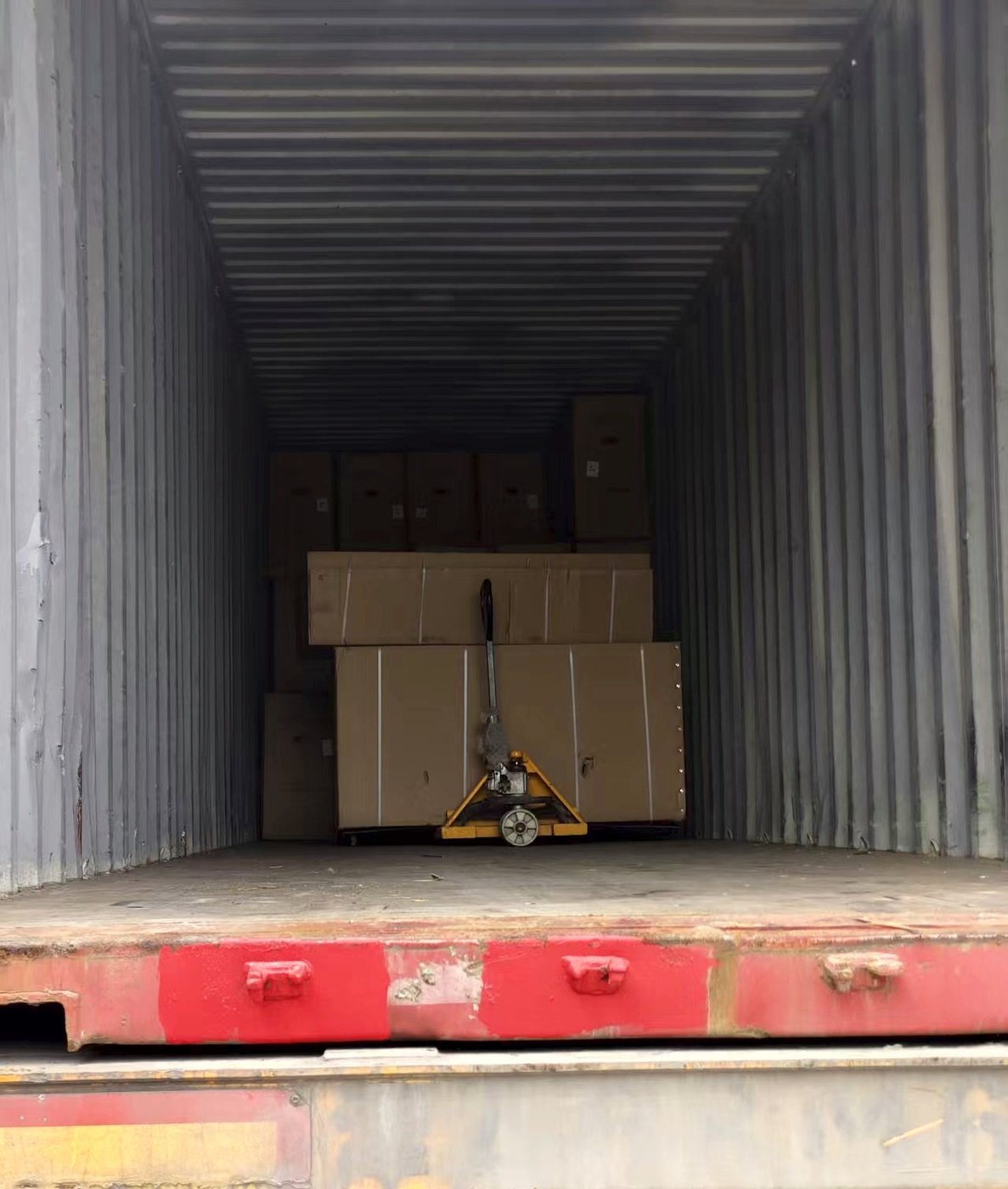 Container half loaded